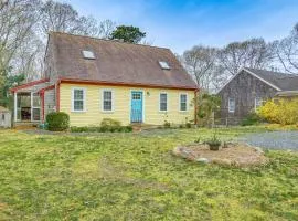 Beach and Lake Access: Family Getaway in Mashpee