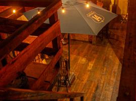 Kamazoztz Hostel and Travel，位于危地马拉安地瓜的酒店