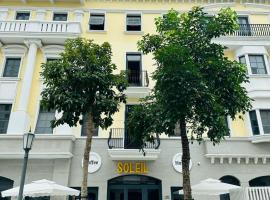 Soleil Hostel，位于下龙湾的旅馆