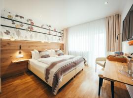 Landidyll Hotel Restaurant Weidenbrück & SPA，位于斯维斯塔尔的酒店