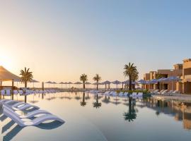 Sofitel Al Hamra Beach Resort，位于拉斯阿尔卡麦的度假村