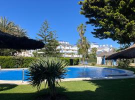 Apartamento en Costa Ballena, Urb. Playa Ballena，位于加的斯的高尔夫酒店