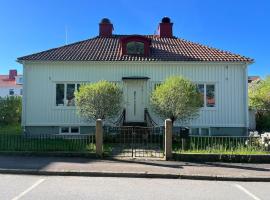 Central villa, nära till allt!，位于孔艾尔夫的酒店
