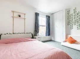 City center spacious bedrooms