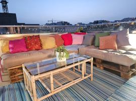Rooftop View St Julians Apartment J1，位于Taʼ Kappara的酒店