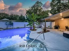 5Br 2 5Baths with a Private Pool and Cinema Dallas