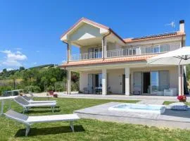 Lovely Home In Appignano Del Tronto