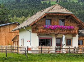 Chalet In Mariapfarr，位于玛丽亚普法尔的酒店