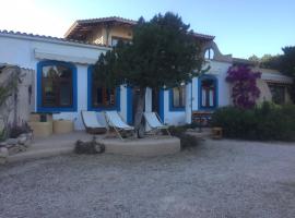 Casa Goro Formentera，位于米乔尔海滩的乡村别墅