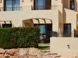 Casa Verano in Roda Golf and Beach Resort Mar Menor，位于圣哈维耶尔的度假村