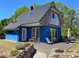 Ferienhaus am Gutspark 3, Klausdorf, ca 250 m bis zur Badestelle，位于克劳斯多夫的度假屋