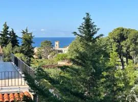 Cassis appartement vue mer balneo