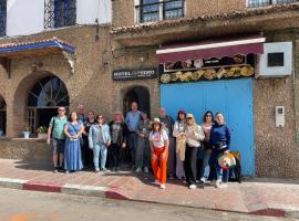 HOTEL PEDRO，位于舍夫沙万的摩洛哥传统庭院