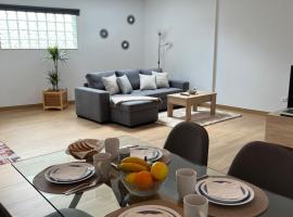 Apartamento Cantodorxo en Playa de Rons，位于格罗韦的酒店
