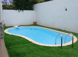 Villa avec piscine privée près de Casablanca Maroc，位于达布阿扎的酒店