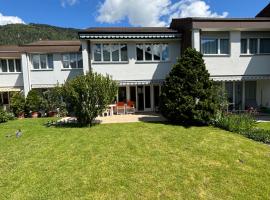 Garden Park Apartment，位于因特拉肯的酒店
