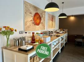 Grand Petit Hotel ex Shato Gesson，位于布拉格的酒店