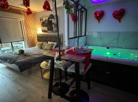 Love room nantais，位于南特的Spa酒店