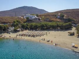 Kohili Kolibithra in Tinos，位于Kollimpithra的酒店