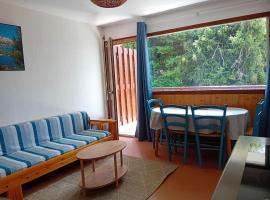 T2 Cabine St Lary Village au calme 4/5 pers 33m2，位于圣拉里苏朗的酒店