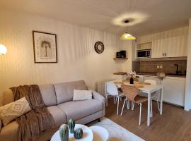 Appartement cosy refait à neuf，位于卡尔康的酒店