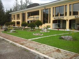 Hotel Residence Traiano Imperatore，位于阿提皮安尼迪阿尔奇纳佐的酒店