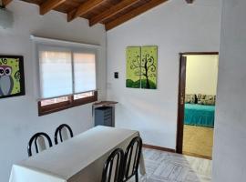 Casa Tinta Roja 2 de 1 dormitorio，位于格塞尔镇的乡村别墅