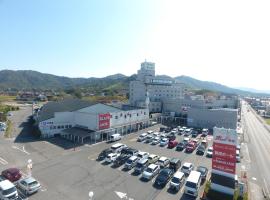 HOTEL　KAMO，位于Saijō-chō的酒店