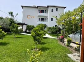 Hotel Vila C plus plus，位于培拉特的酒店