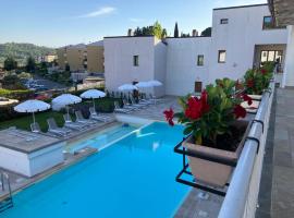 The Florence Hills Resort & Wellness，位于佩拉戈的酒店