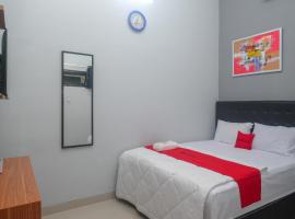 RedDoorz Near Dr Oen Solo Baru Hospital，位于Klaten的酒店