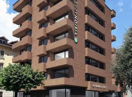 VISIONAPARTMENTS Lugano，位于卢加诺的酒店