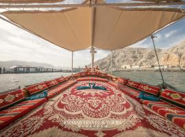 Overnight Dhow - 1 Night 2 Days，位于海塞卜的酒店