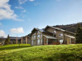Hunter Lodges by Celtic Manor，位于纽波特的酒店