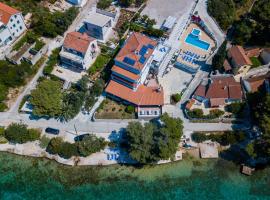 Boutique Guesthouse Sveti Petar, on the beach, heated pool, restaurant & boat berth - ADULT ONLY，位于尼库加姆的住宿加早餐旅馆