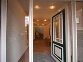 Antje 3 bedrooms, 2 bathrooms，位于霍鲁梅尔希尔的乡村别墅