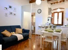 Inn Pisa Rentals 2- In The Heart of Pisa