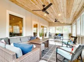 Scenic Yankton Retreat with Fire Pit 1 Mi to Lake!