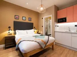 room2 London Hammersmith Townhouse