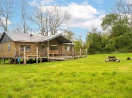 Kestrel - Sweffling Hall，位于Rendham的酒店