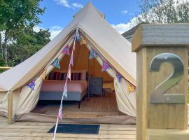 Greystones Glamping - Tent 2，位于格雷斯通的豪华帐篷营地