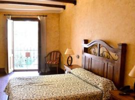 Hotel Rural Las Conchas，位于圣马丁德巴尔代格莱西亚斯的酒店