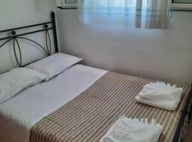 Cozy house for 5 persons at Vougiato Zakinthos，位于Makhairádhon的酒店