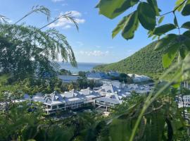 Island Escape, Marina Paradise & Beach Adventures，位于圣马丁岛的酒店