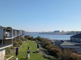Rosevears Riverview Hotel，位于罗斯福尔斯的酒店