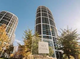 Skau Sky Park White by Zaha Hadid 3 Tower 27 floor Panoramic View Free Parking