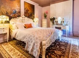 KIRA Beach Apartment, Hove Beach