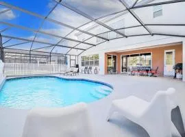 6BR Luxury Home with Private Pool and BBQ