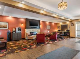 Best Western Plus Kindersley Hotel，位于金德斯利的自助式住宿