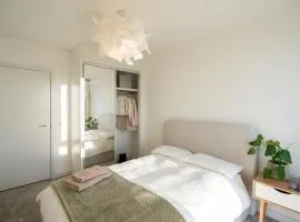 Private Room in 2 bed apartment